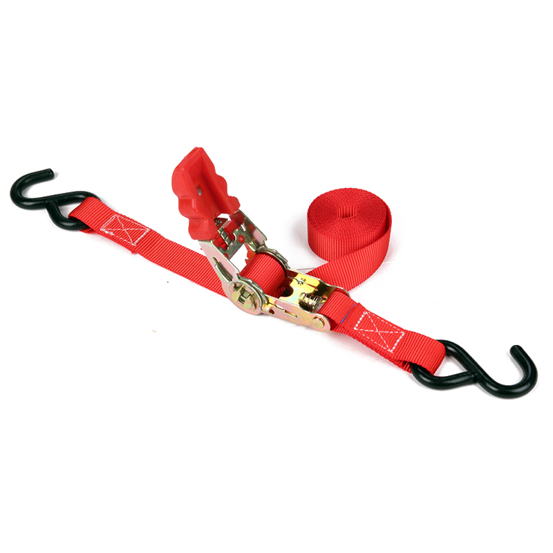 1インチ25mm 800kgラチェットのタイダウンストラップと黒いコーティングされたSフック